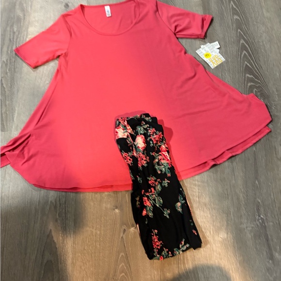 Lularoe outfit new with tag solid pink Xxs perfect os floral leggings - Picture 1 of 1